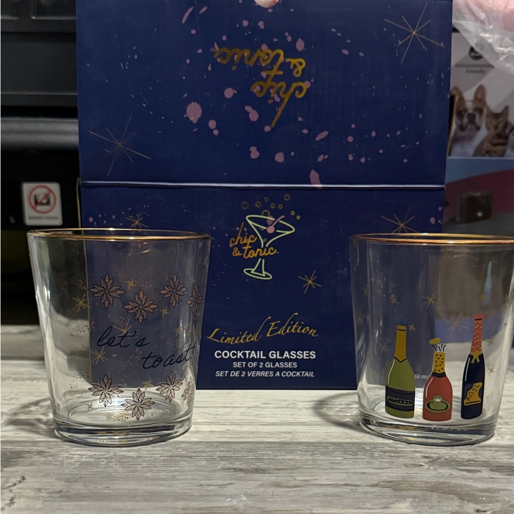 Chic and tonic Limited Edition Gold Rimmed Cocktail Glasses Set NIB